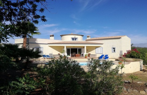 Foupana Villa | Beautiful 6 p. private villa on a large estate, 10 minutes from the sea