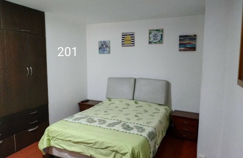 Puente Aranda Wohnung | Schöne Wohnung komplett und voll möbliert