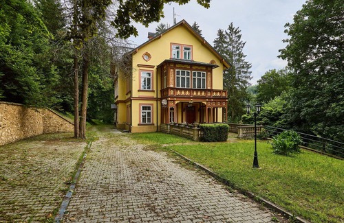 Janske Lazne Wohnung | Gemütliche Wohnung für 5 Leute mit W-LAN, TV und Parkplatz