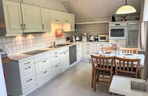 Luegde Wohnung | Herrliche Wohnung für 4 Gäste mit W-LAN, TV, Balkon und Panoramablick