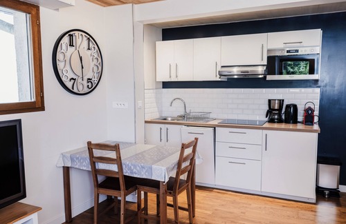 Lamoura Wohnung | Schöne Wohnung in der Nähe der Pisten, komfortabel im Ferienort Les Rousses.
