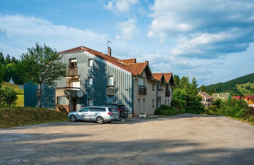 Lamoura Wohnung | Schöne Wohnung in der Nähe der Pisten, komfortabel im Ferienort Les Rousses.