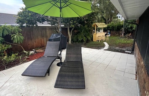 Port Orange Haus | Beautiful beach themed 3 bedroom with pool