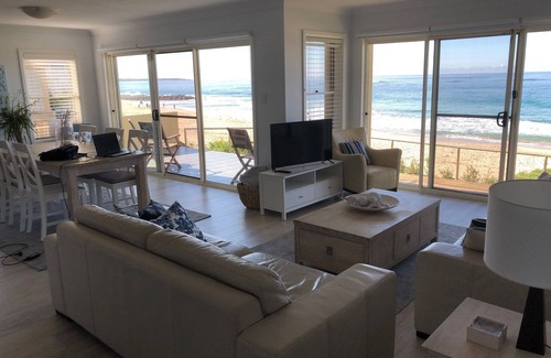 The Entrance Wohnung | Beautiful Beachfront Apartment