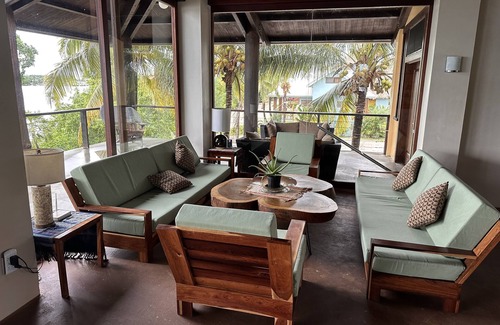 Placencia Haus | Schöne Beachfront Island Home, privaten Dock, Village Transport Inclu