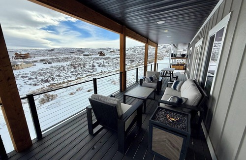 Sweetwater Haus | Beautiful Bear Lake Getaway!!!