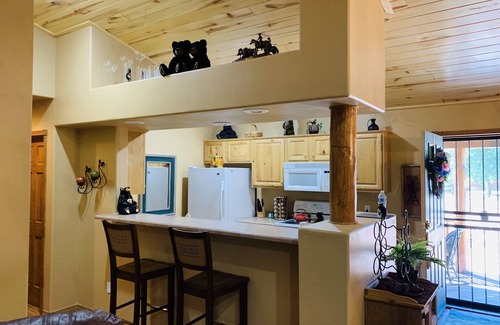 Heber Kabine | Schöne Bärenteich Kabine WiFi, Satellitenschüssel, Reiten