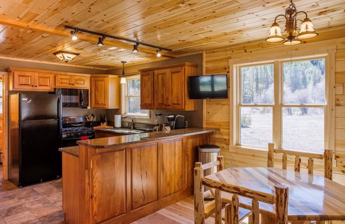 Philipsburg Kabine | Schöne Hütte auf den Banken des Rock Creek - Willow Cabin