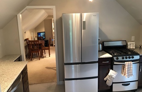 Whittaker Haus | Schönes Kutschenhaus / Ideale Lage