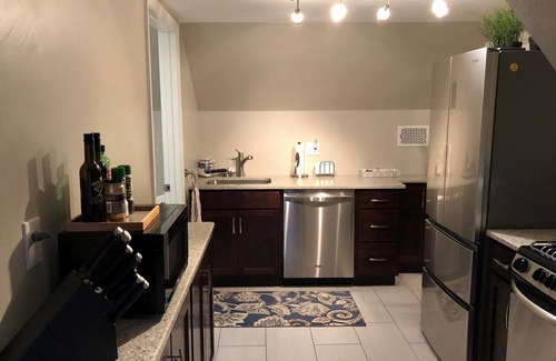 Whittaker Haus | Schönes Kutschenhaus / Ideale Lage