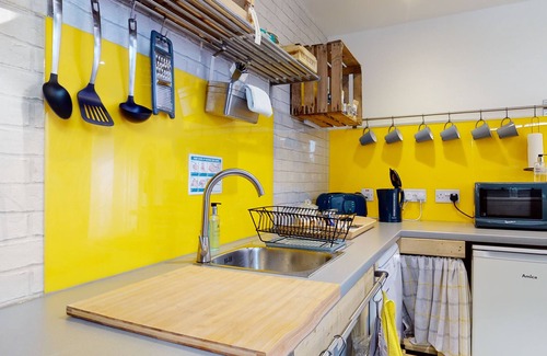 Gloucester Haus | Beautiful Coach House