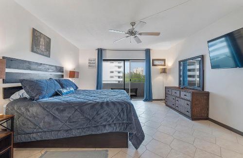 Williams Town Wohnung | Beautiful Condo on the Beach in Freeport, Bahamas!