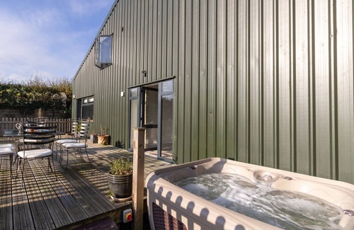 Blandford Forum Haus | Wunderschöne, neu umgebaute Scheune, eingebettet in die Landschaft von Dorset.