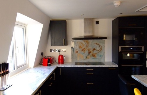 Ely Hütte | Beautiful cottage in Sutton Ely-Next to Sutton Gault