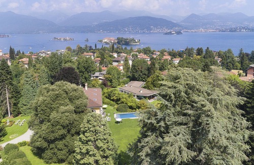 Carciano Villa | Wunderschöne repräsentative Villa mit Pool in Stresa, Lago Maggiore! -Villa Frua