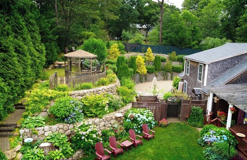 Oak Bluffs Haus | Beautiful Estate with salt water pool & pond with kayaks