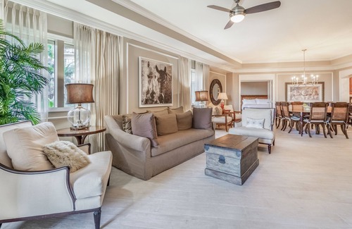 Seven Mile Beach Eigentumswohnung | Beautiful Family Friendly Condo located at The Ritz-Carlton in Cayman