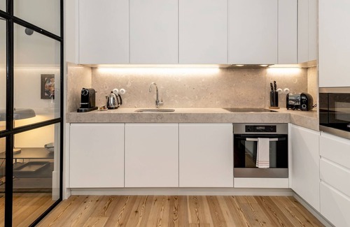 Se Wohnung | Beautiful Flat near Pç. do Comércio by LovelyStay