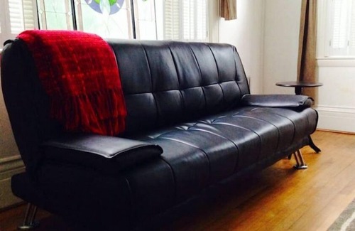 West End Wohnung | Beautiful, historic apartment, close to everything!