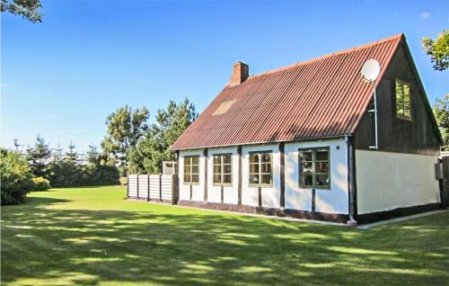 Pedersker Haus | Beautiful Home In Aakirkeby With Wifi