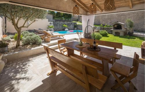 Lupoglav Haus | Beautiful Home In Brest Pod Uckom