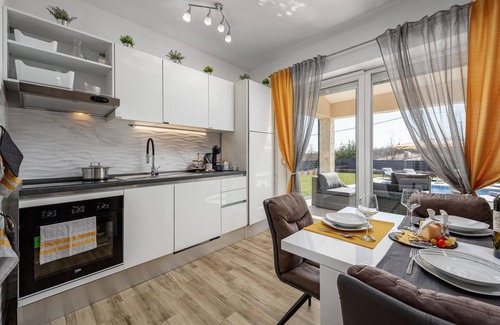 Nedescina Haus | Schönes Haus in Nedescina