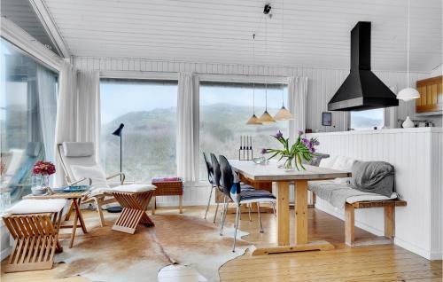Pandrup Haus | Beautiful Home In Pandrup With Wifi