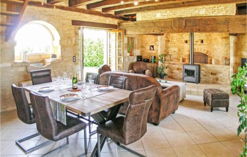 Saint-Amand-de-Coly Haus | Beautiful Home In St Amand De Coly
