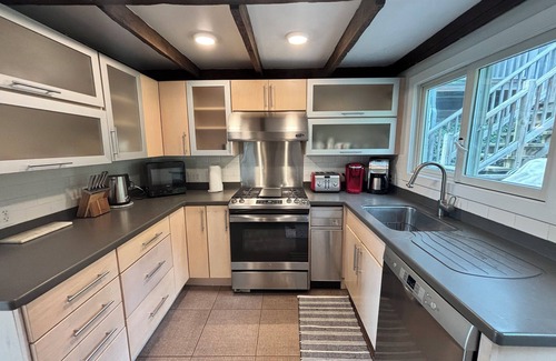 Camden Haus | Beautiful home in the heart of downtown Rockport.