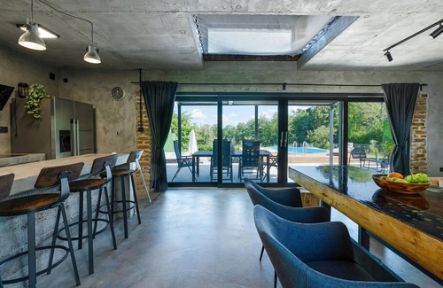 Petrinja Haus | Schönes Haus in Vurot mit WLAN