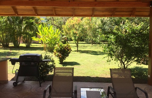 Ojochal Haus | Neu auf dem Vermietungsmarkt! Schönes Zuhause: New Rancho, Mntn View, Pool, Bonus Casita