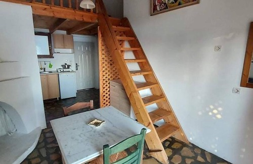 Koumeika Haus | Schönes Haus auf einem Hügel auf der Insel Samos, 400 m von einem organisierten Strand entfernt