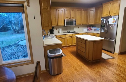 Palmyra Haus | Beautiful House On Grass Runway With Fly-In/Fly-Out Access