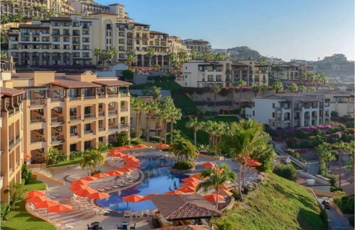 Paraiso Escondido Resort | Beautiful Junior Suite with Patio and Ocean Views