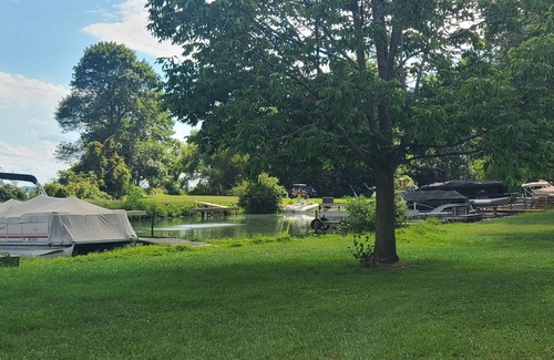 St. Marys Haus | Beautiful Lake Front house with lake access, fireplace, patio and grill.