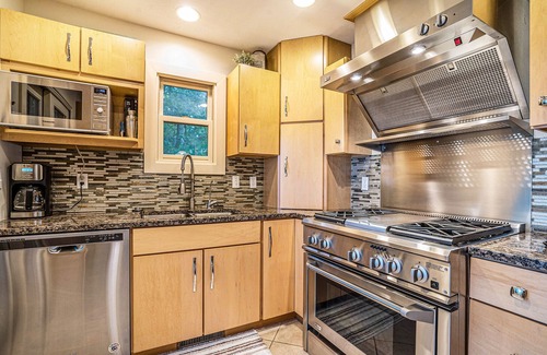 Mayfield Haus | Wunderschönes Lake House, nur 18 km von Traverse City am Spider Lake entfernt