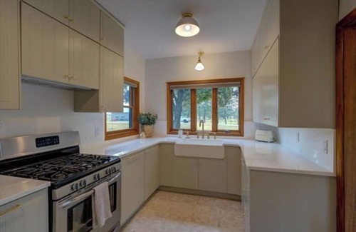 Lake Koshkonong Haus | Beautiful lake home on Lake Koshkonong