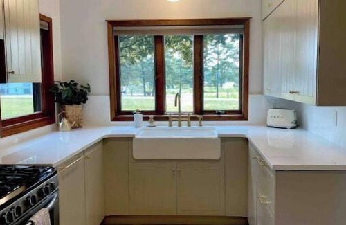 Lake Koshkonong Haus | Beautiful lake home on Lake Koshkonong