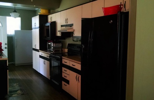 Ten Mile Haus | Cabaña frente al lago hermoso con el único Multi-Nivel Muelle (Ahora con Wi-Fi)