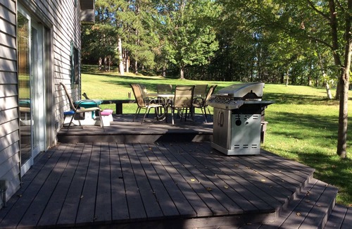 Outing Haus | Wunderschönes Haus am Seeufer am Roosevelt Lake ~ 7 Acres On The Lake!