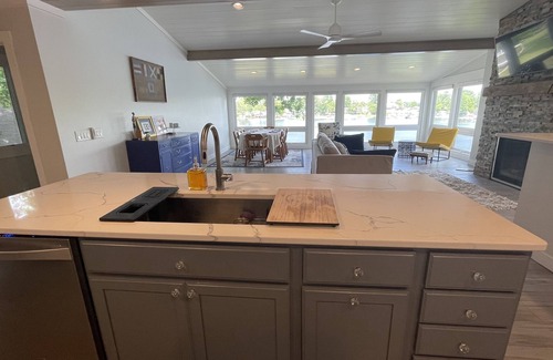 Leesburg Hütte | Beautiful lakefront property