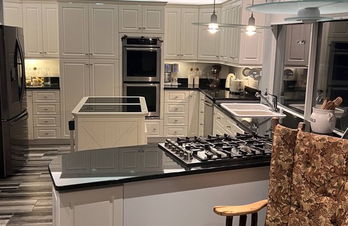 Saint David Haus | Beautiful Lakeside home