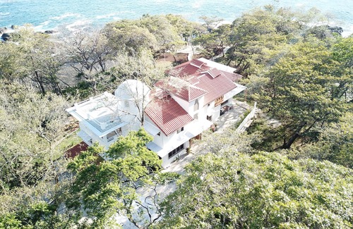 Puerto Carrillo Villa | Wunderschön gelegenes Strandhaus
