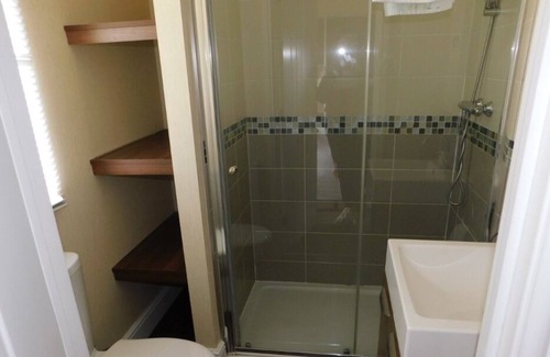 Stretham Haus | Beautiful lodge with hot tub