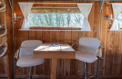 Oeffelt Haus | Beautiful lodge with veranda