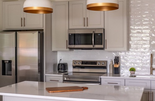 Trussville Wohnung | Beautiful Main Street Living in Trussville