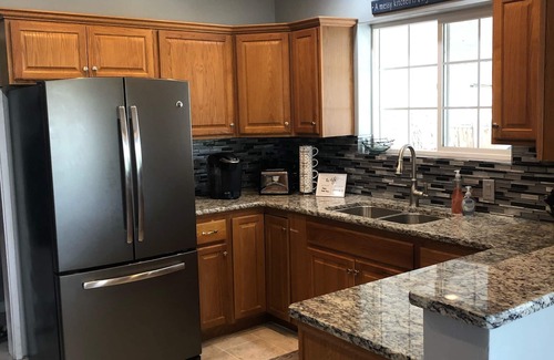 Monroe Haus | Beautiful Monroe Home on Paiute trail by Mystic Hot Springs ATV, flyers landing