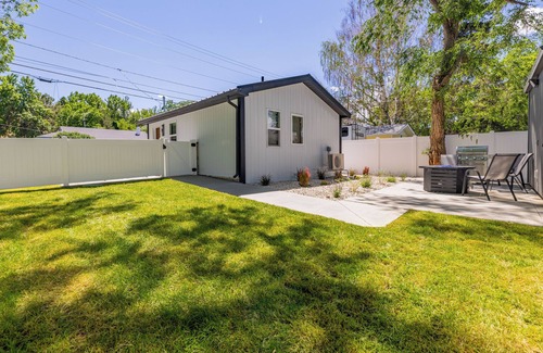 Cody Haus | Beautiful NEW 1-bed, 1-bath right in downtown Cody! Sleeps up to 4.