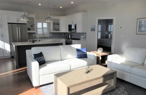 Holgate Haus | Beautiful new construction 4 bedroom 3.5 bath home in Holgate