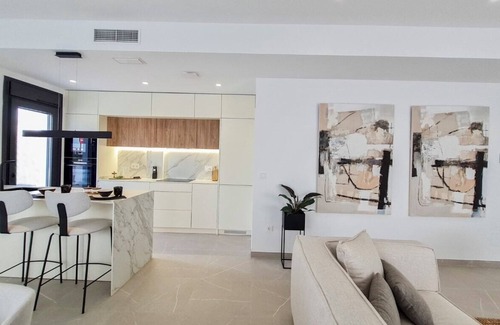 Los Alcazares Villa | Beautiful new luxury villa with private pool for families and friends in Spain!